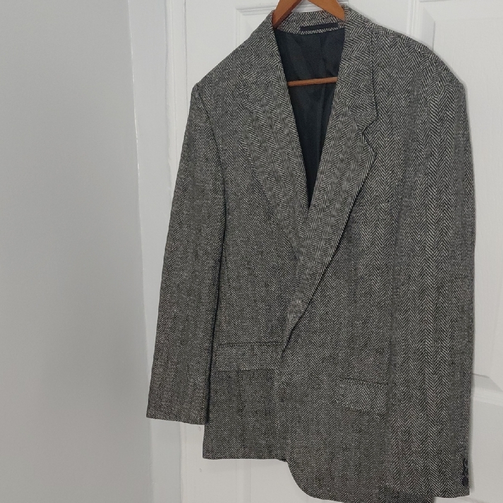 Classic Men's Herringbone Blazer